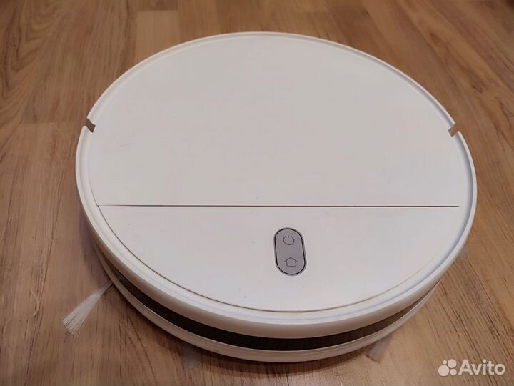 Робот-пылесос Xiaomi Mi Robot Vacuum Mop Essential