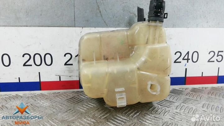 Бачок расширительный Opel Astra J 2011