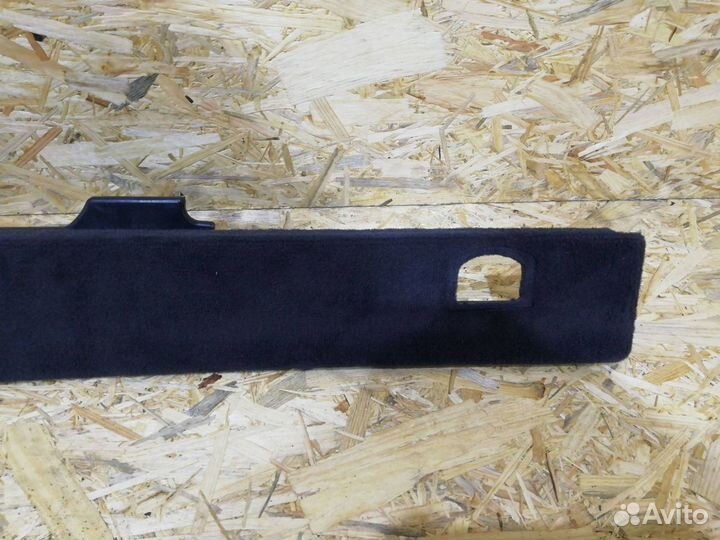 Обшивка отсека багажника правая нижняя Volkswagen