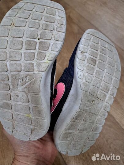 Кроссовки nike детские 26