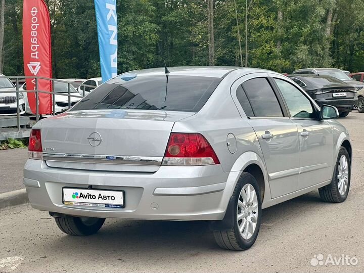 Opel Astra 1.6 МТ, 2012, 169 000 км