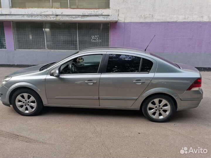 Opel Astra 1.8 AT, 2012, 290 000 км