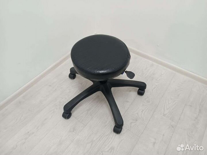 Стул мастера таблетка