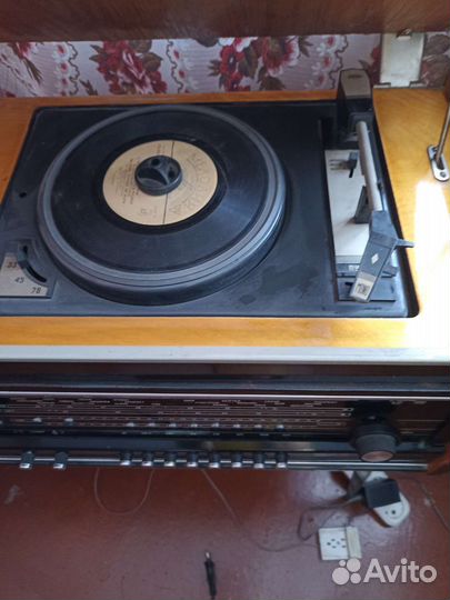 Радиола Урал 111