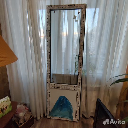 Пластиковая балконная дверь