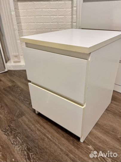 Тумбочка прикроватная IKEA