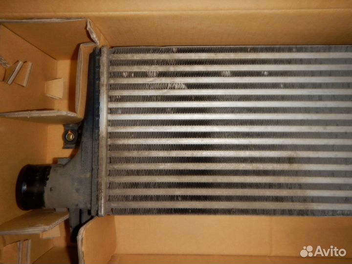 Интеркулер Toyota Hilux 2015