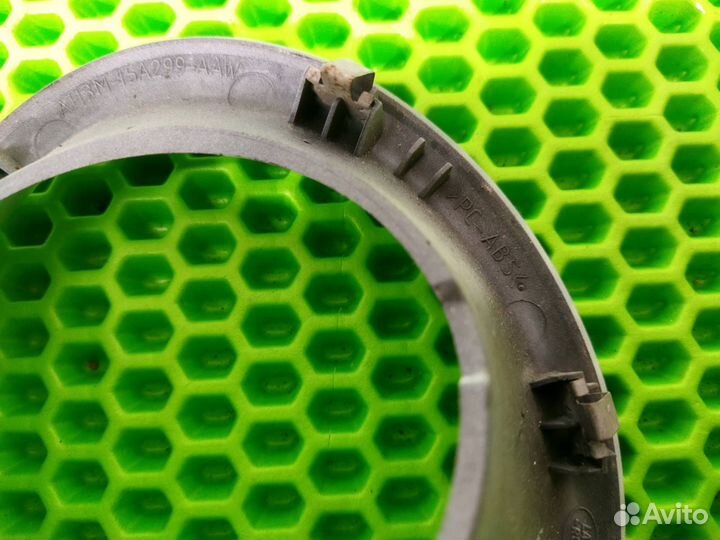 Накладка противотуманной фары левая Land Rover