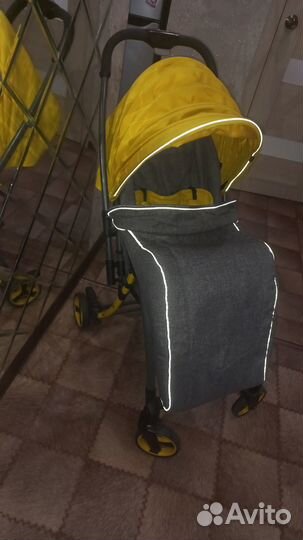 Прогулочная коляска