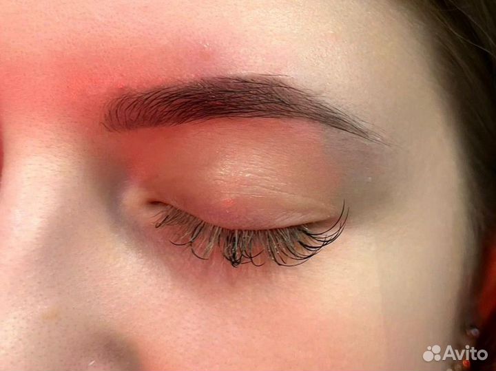 Мастер бровист