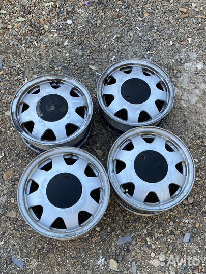 R13