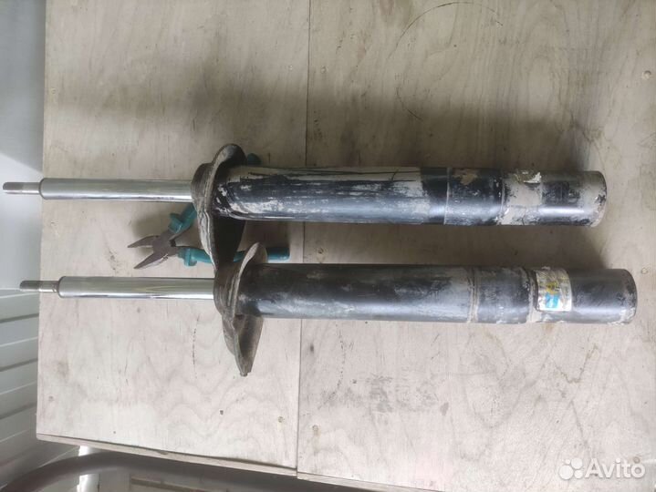 Стойки передние bmw 5 e39