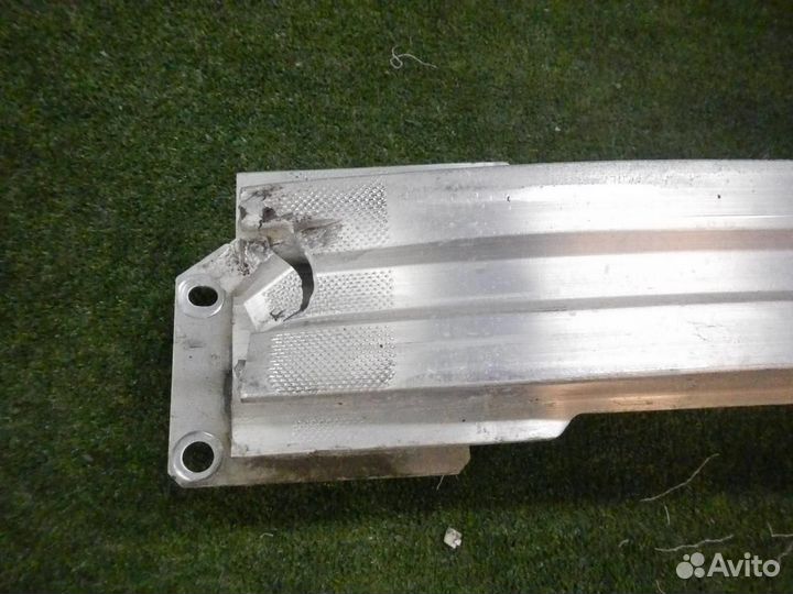 Усилитель заднего бампера Mercedes-Benz C-Class