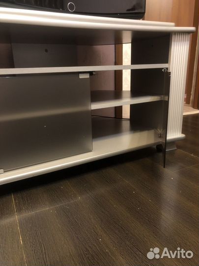 Тумба под телевизор