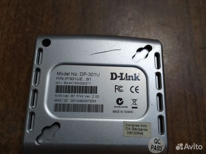 Принт-сервер D-Link DP-301U