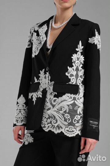 Ультрамодный костюм