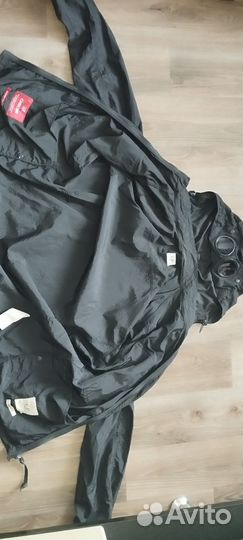 C p company ветровка