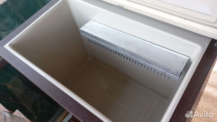 Холодильный ларь газ 12 и 220 вольт Electrolux