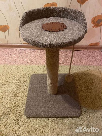 Когтеточка-столбик с лежанкой