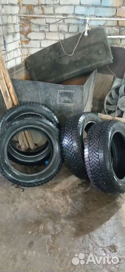 Pirelli Ice Zero FR 205/55 R16
