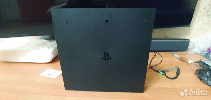 Playstation 4 Pro 1 терабайт 9.00 прошивайка