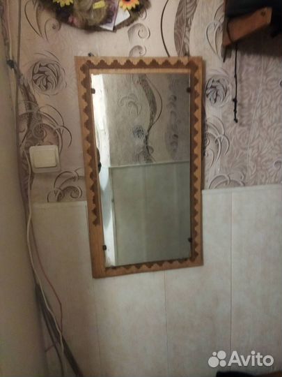 Зеркала настенные, с оправами