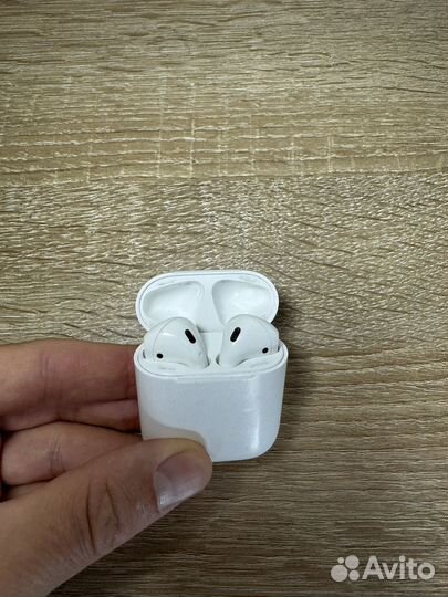 Наушники Apple Airpods 2