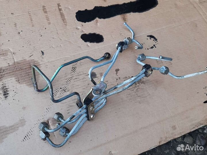 Трубка топливная Ниссан Террано 2 2.7D Маверик