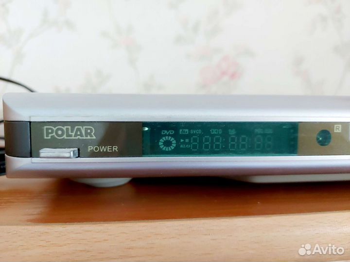 DVD плеер Polar