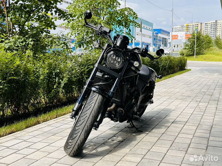 Honda CMX 1100 rebel