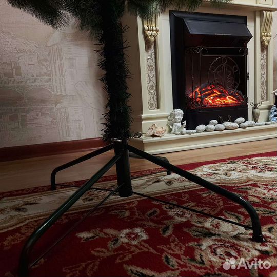 Ель искусственная новая, 240см