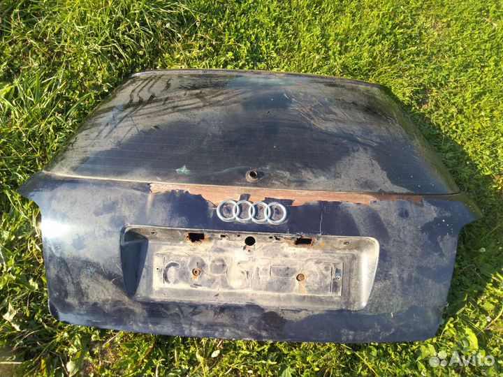 Крышка багажника Ауди А4 универсал