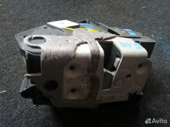 Замок двери передний левый Ford Focus 3 Европа