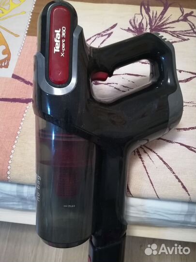 Вертикальный беспроводной пылесос tefal