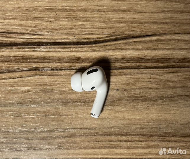 Правый наушник Airpods pro 1