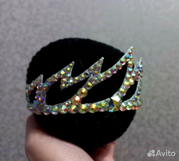 Украшение на пучок для художественной гимнастики