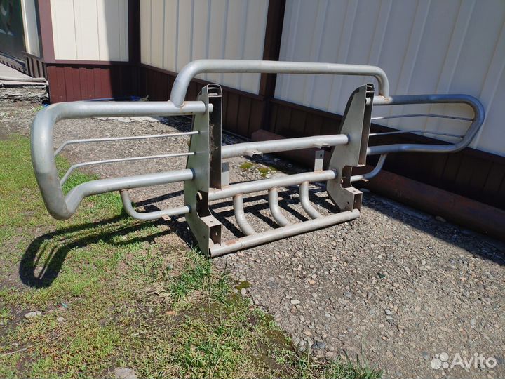 Кенгурятник на ниву