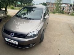 Volkswagen Golf Plus 1.6 AMT, 2011, битый, 250 350 км