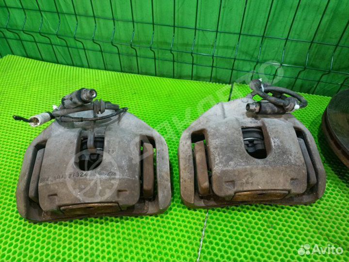 Комплект тормозов передний Bmw 5 E61