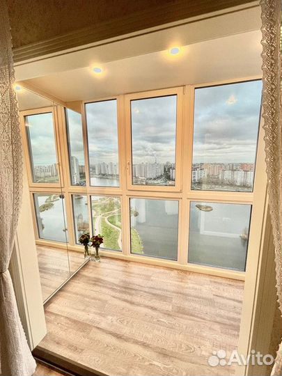 Остекление и отделка балконов / лоджий современно