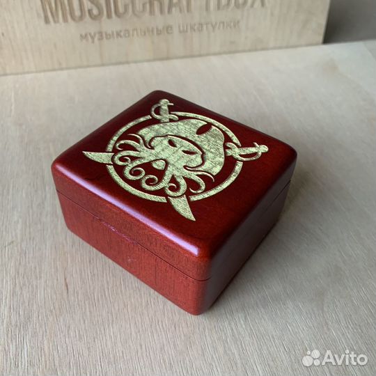 Музыкальная шкатулка Дейви Джонс