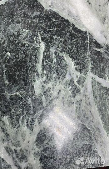 Плитка змеевик талькохлорит. Жадеит