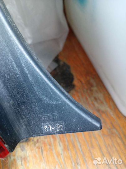 Задние фары Toyota progres 51-27