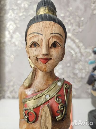 Статуэтка дерево