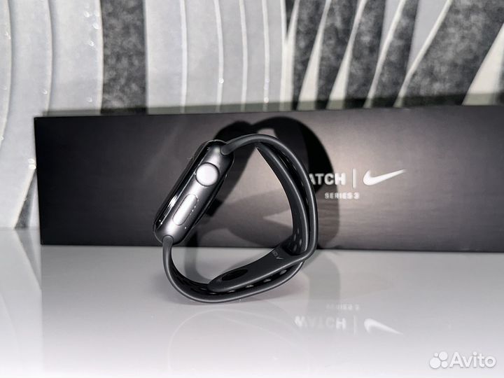 Apple watch series 3 nike