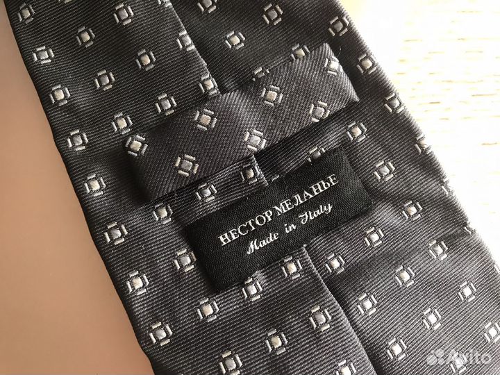 Галстук мужской фирменный