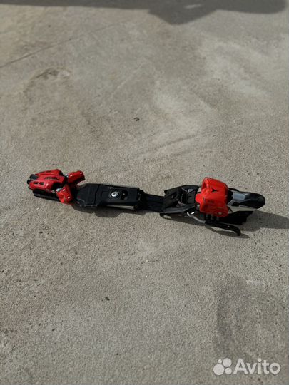 Крепления для горных лыж atomic