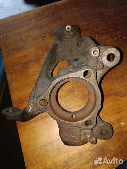 Цапфа Audi A3 V 2014(правая)