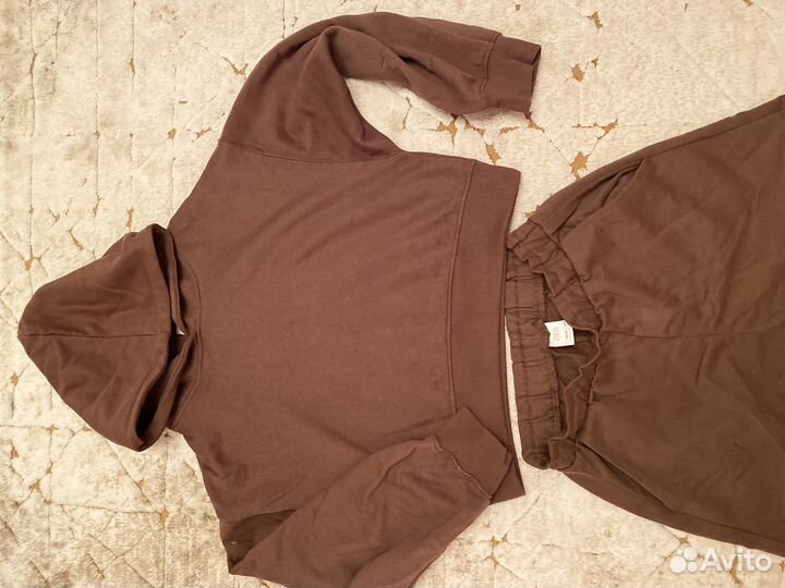 Спортивный костю Zara в отличном состоянии