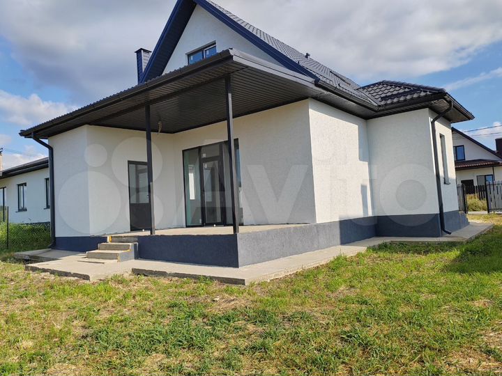 Дом 100 м² на участке 5 сот.